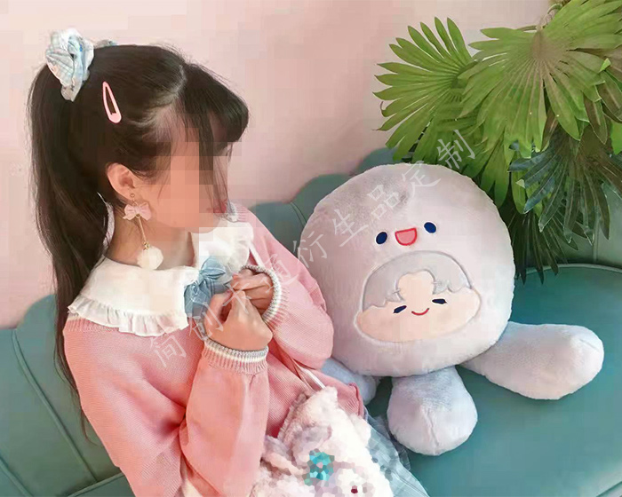 上海动物抱枕订制：等身抱枕及长抱枕，长型抱枕，人形抱枕订做